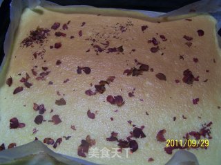 玫瑰芝士蛋糕卷的做法步骤：10