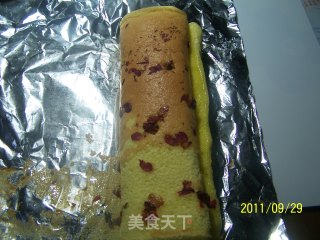 玫瑰芝士蛋糕卷的做法步骤：15