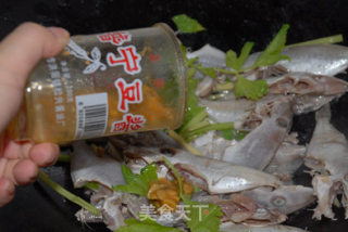 香芹煮鹿仔的做法步骤：6