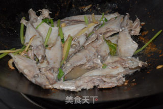 香芹煮鹿仔的做法步骤：8