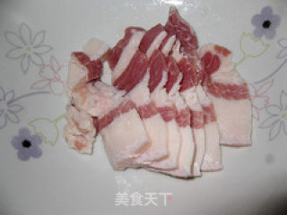 胡萝卜炒猪肉的做法步骤：2