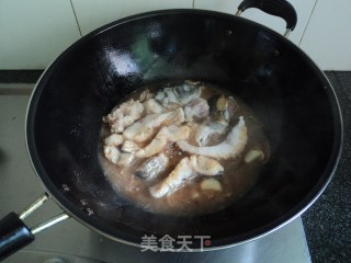【草鱼煮豆腐】的做法步骤：7
