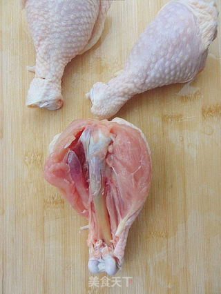 【荤菜】香煎鸡腿肉的做法步骤：3