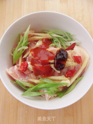 【荤菜】香煎鸡腿肉的做法步骤：5