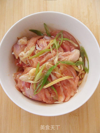 【荤菜】香煎鸡腿肉的做法步骤：6