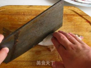 红烧梭鱼的做法步骤：2