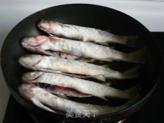 红烧梭鱼的做法步骤：3