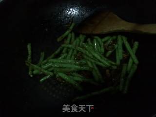 饭菜一体之 豇豆焖面的做法步骤：4