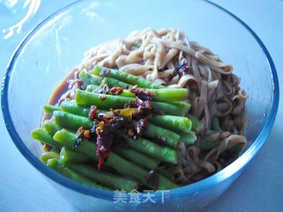 饭菜一体之 豇豆焖面的做法步骤：6
