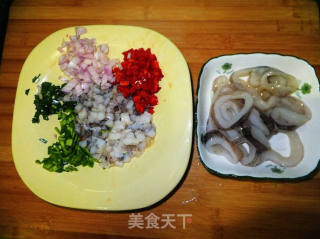 韩式鱿鱼蔬菜饼的做法步骤：1