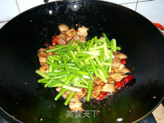 蒜薹回锅肉的做法步骤：4