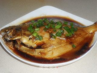 糖醋鲳鱼的做法步骤：8