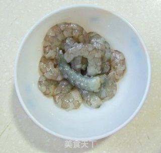 挡不住的清新鲜香------鲜虾黄瓜饭的做法步骤：1