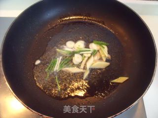 挡不住的清新鲜香------鲜虾黄瓜饭的做法步骤：4