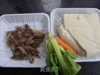 虾头烧豆腐的做法步骤：1