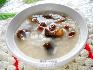 黑木耳山楂粥的做法步骤：6