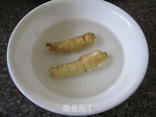 花旗参鸡肉汤的做法步骤：1