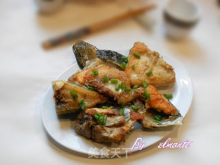 香煎三文鱼头的做法步骤：6