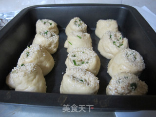 芝麻葱香卷的做法步骤：9