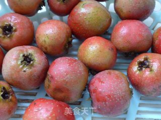 酸酸甜甜的北京小吃----炒红果的做法步骤：1