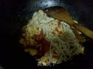 饭菜一体之番茄蛋焖面的做法步骤：5