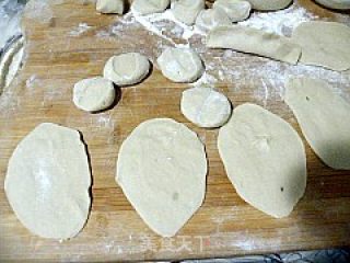 三鲜大锅贴的做法步骤：12