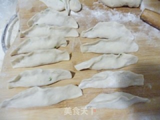 三鲜大锅贴的做法步骤：13