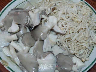吉庆团圆火锅的做法步骤：1