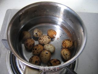 菜花烧鹌鹑蛋的做法步骤：2