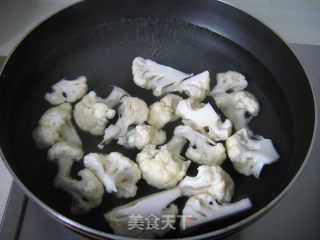菜花烧鹌鹑蛋的做法步骤：4