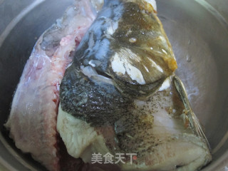 南昌特色筒骨鱼头火锅（家庭版）的做法步骤：6