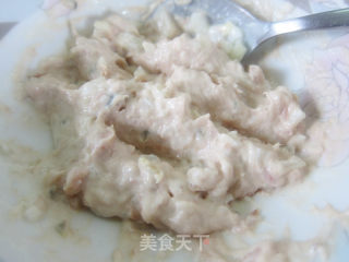 Tuna 沙拉口袋面包的做法步骤：4