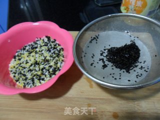 黑米黑芝麻米糊的做法步骤：2