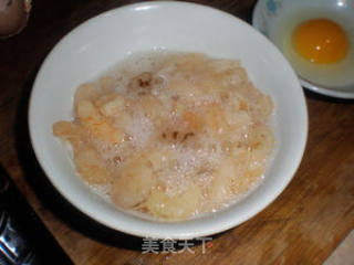 白果芹菜炒虾仁的做法步骤：2