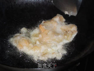白果芹菜炒虾仁的做法步骤：4