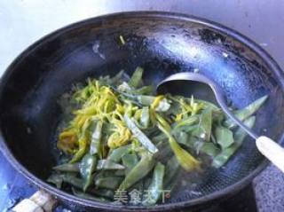 黄花菜烧扁豆的做法步骤：8
