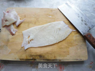 葱姜鱿鱼的做法步骤：2