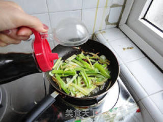 葱姜鱿鱼的做法步骤：9