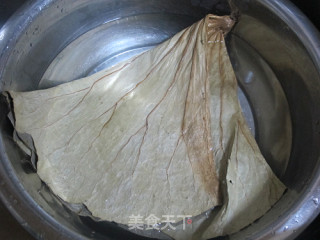 荷香糯米蒸排骨的做法步骤：2