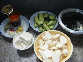 浦城泥鳅锅的做法步骤：1