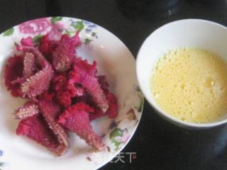 鸡冠花蛋花粥的做法步骤：2