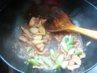 菠菜粉皮肉的做法步骤：11