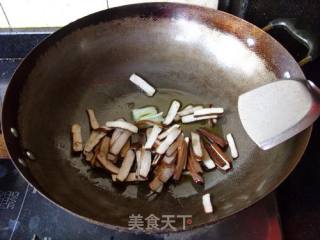 韭菜豆干小炒的做法步骤：6