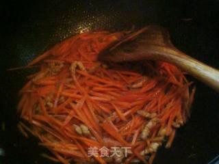 青椒胡萝卜炒肉丝的做法步骤：10