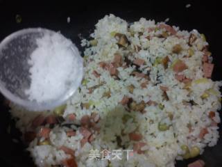 香菇火腿炒饭的做法步骤：6