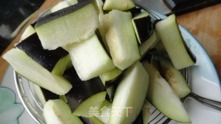 毛豆烧茄子的做法步骤：2