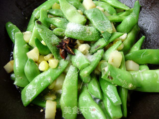 家常菜----玉米粒土豆烧豆角的做法步骤：9