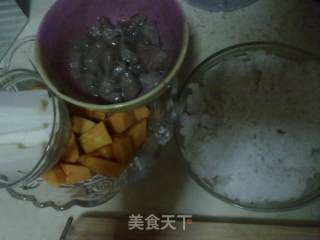 南瓜鸡肉焗饭的做法步骤：1