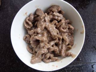 甜椒牛柳的做法步骤：7