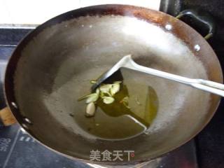 梅干菜炒毛豆的做法步骤：5